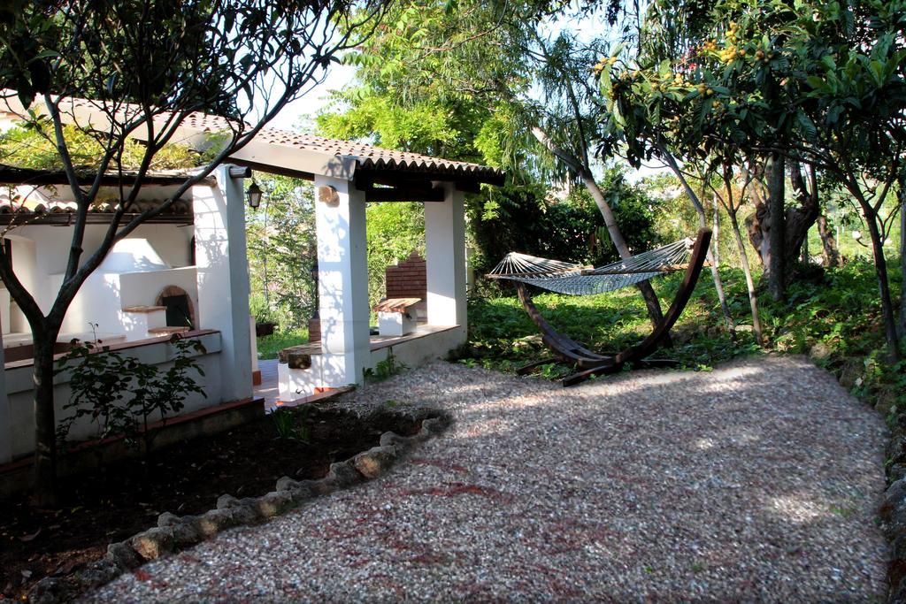 Tenuta Conte Ruggero Santa Domenica  Exterior photo
